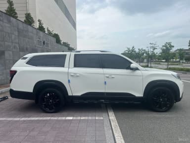 Rexton Sports Khan