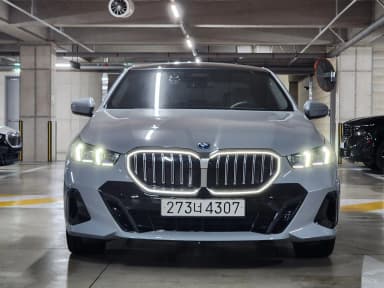 5 Series (G60)