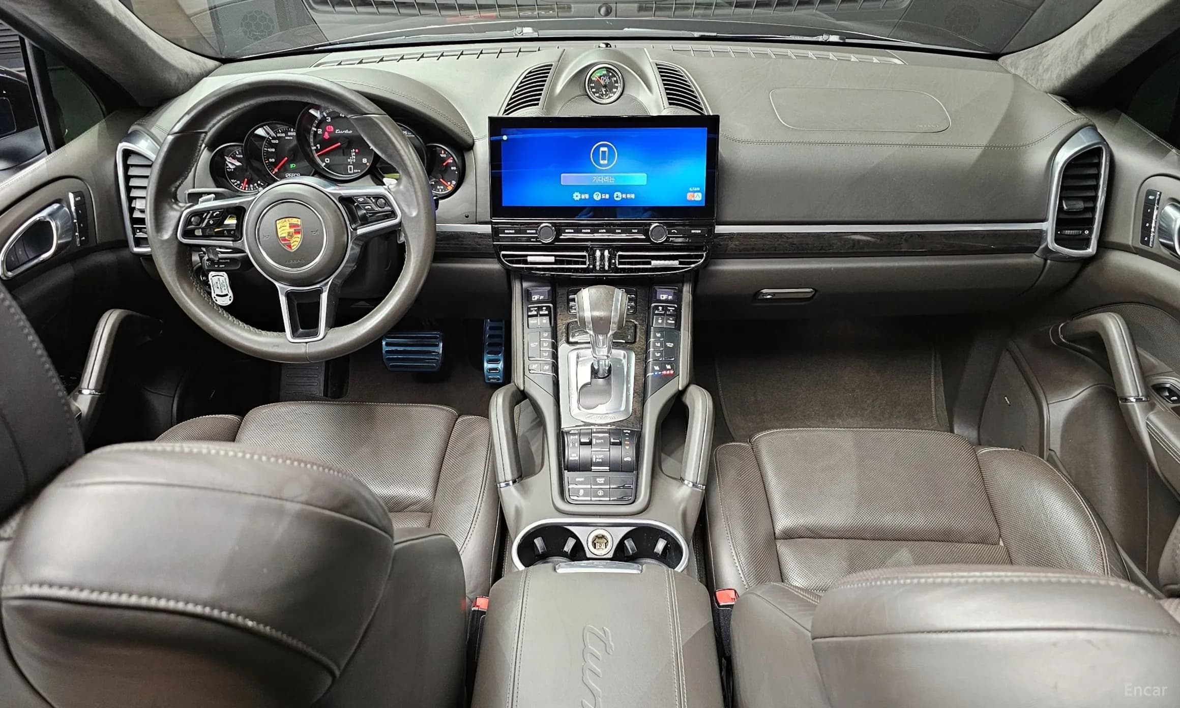 New Cayenne