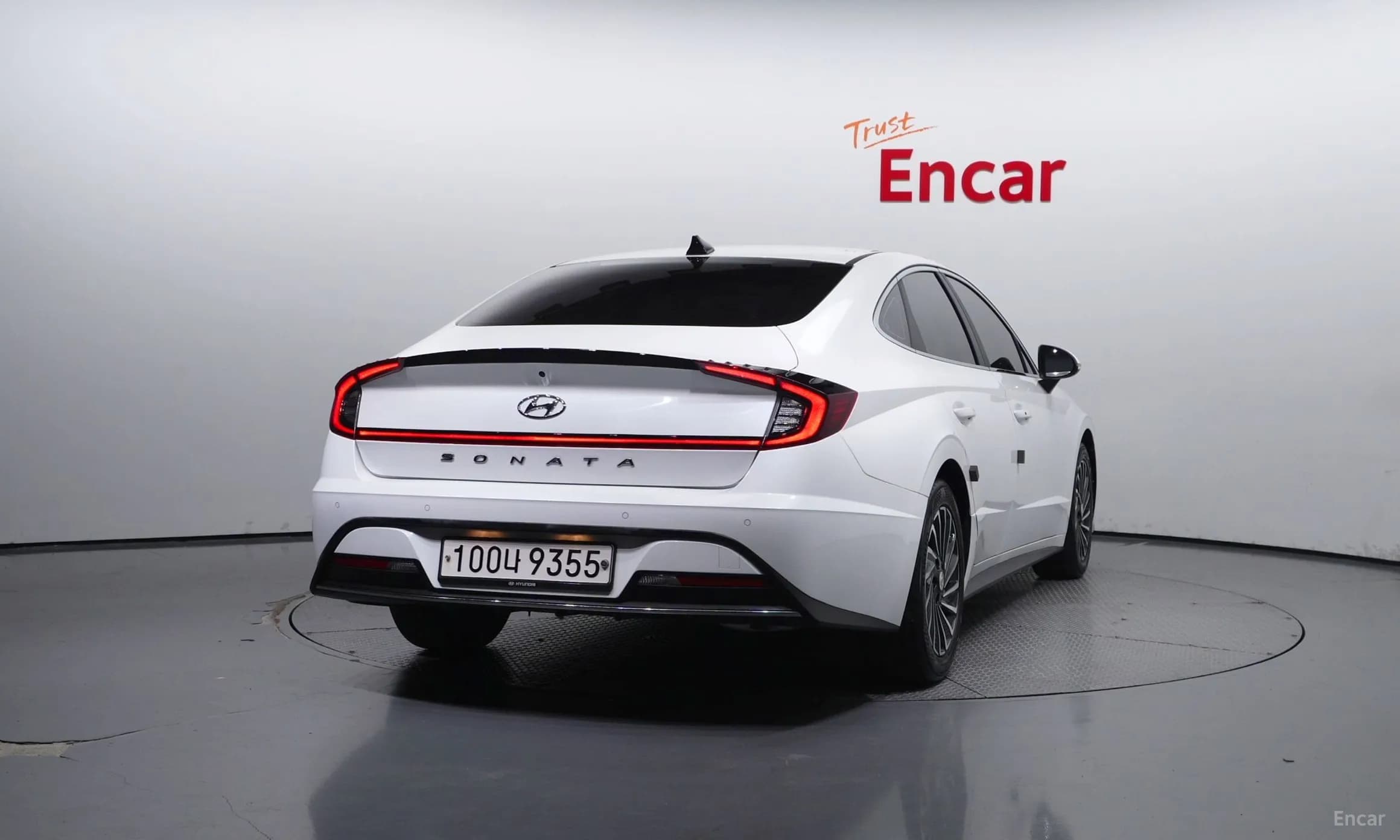 Sonata Hybrid (DN8)