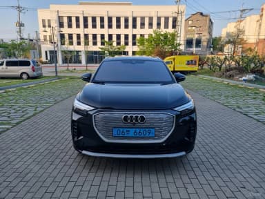 Q4 e-tron (F4)