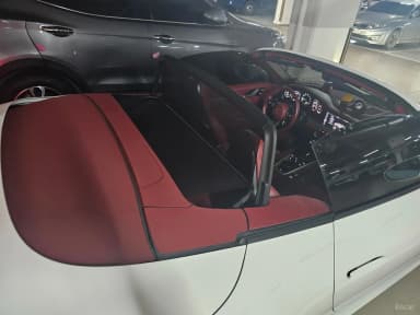 911 (992)