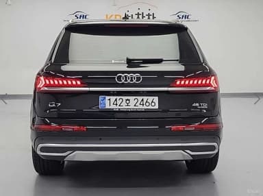 Q7 (4M)