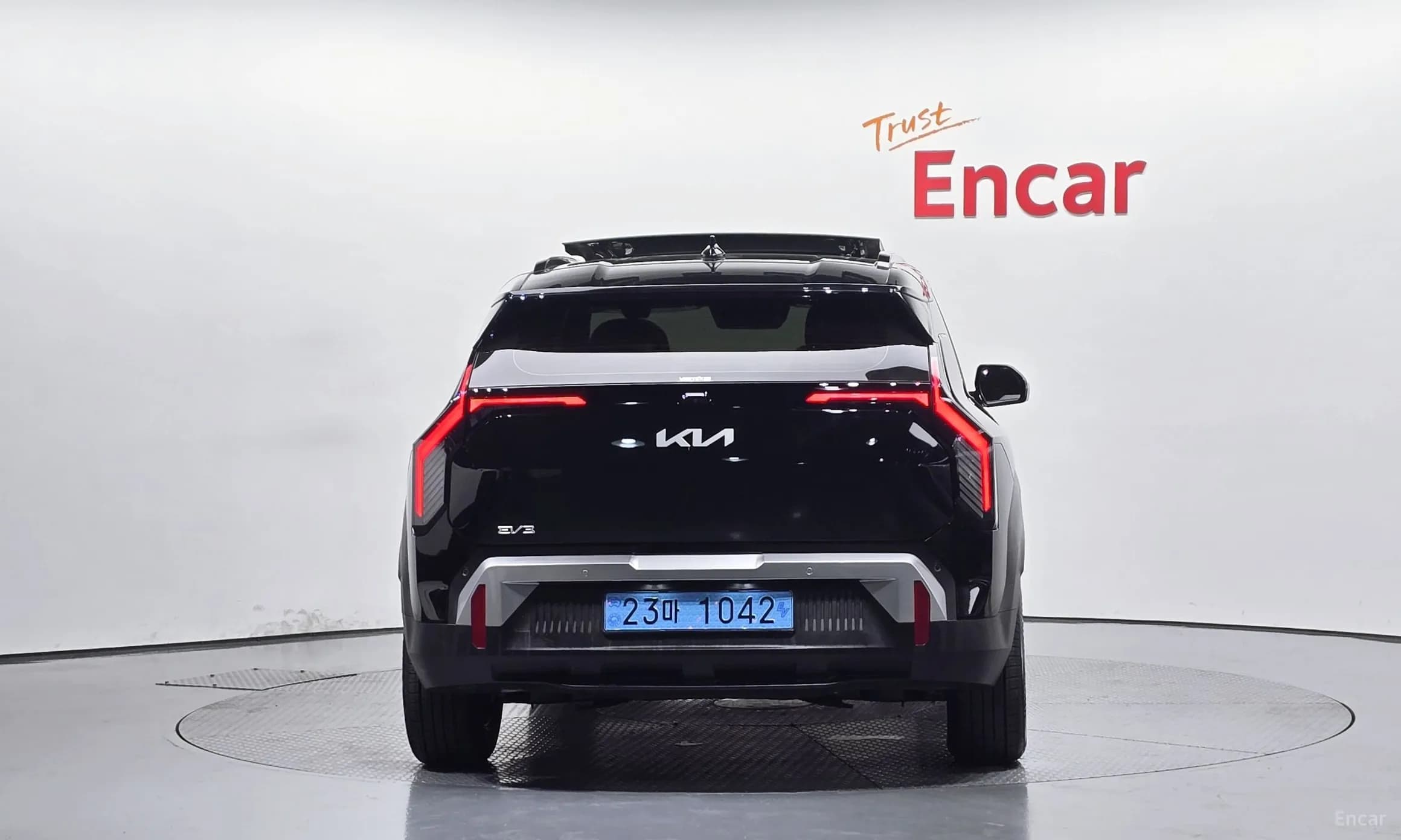 EV3