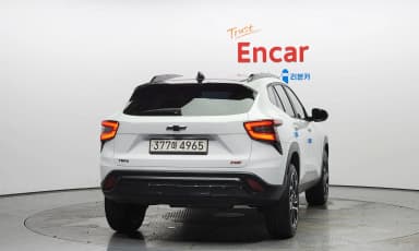 Trax Crossover