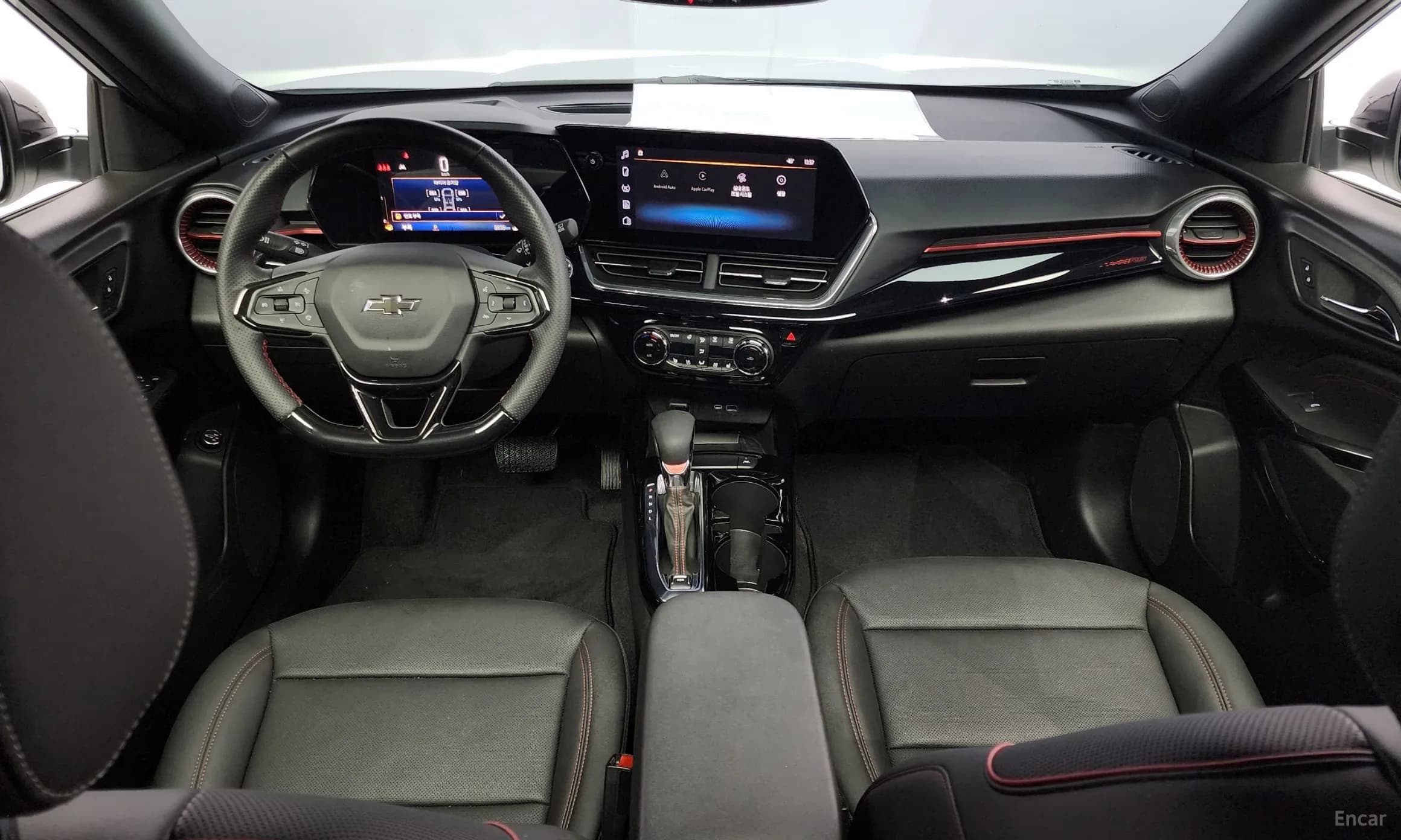 Trax Crossover