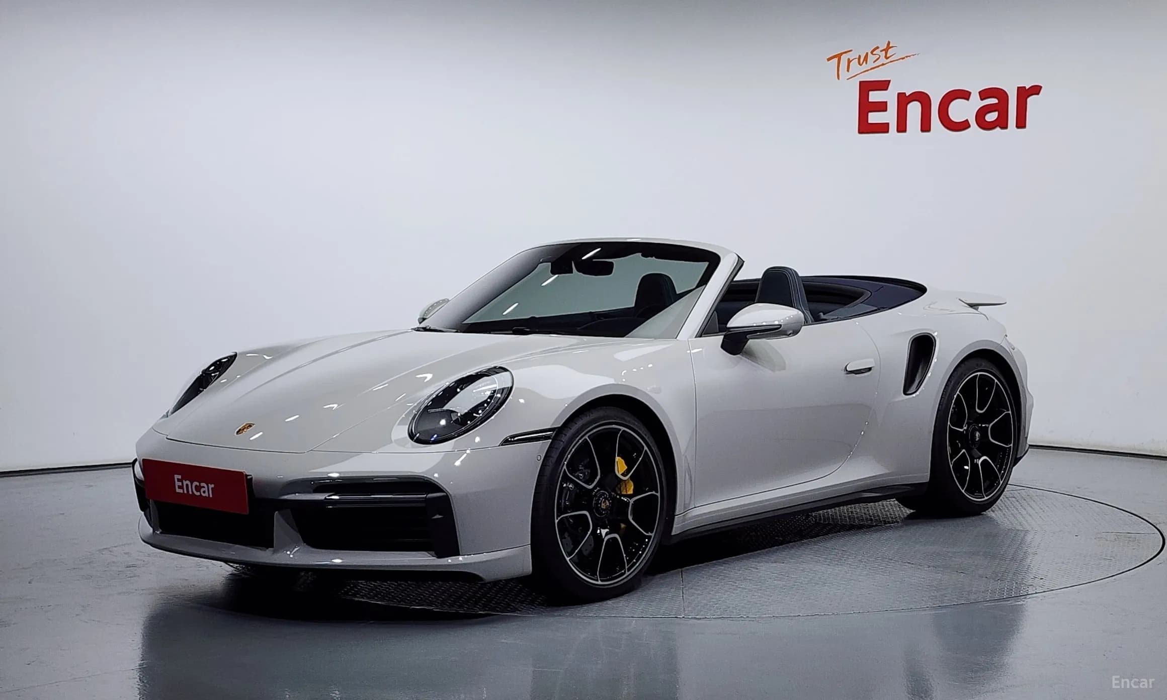 911 (992)