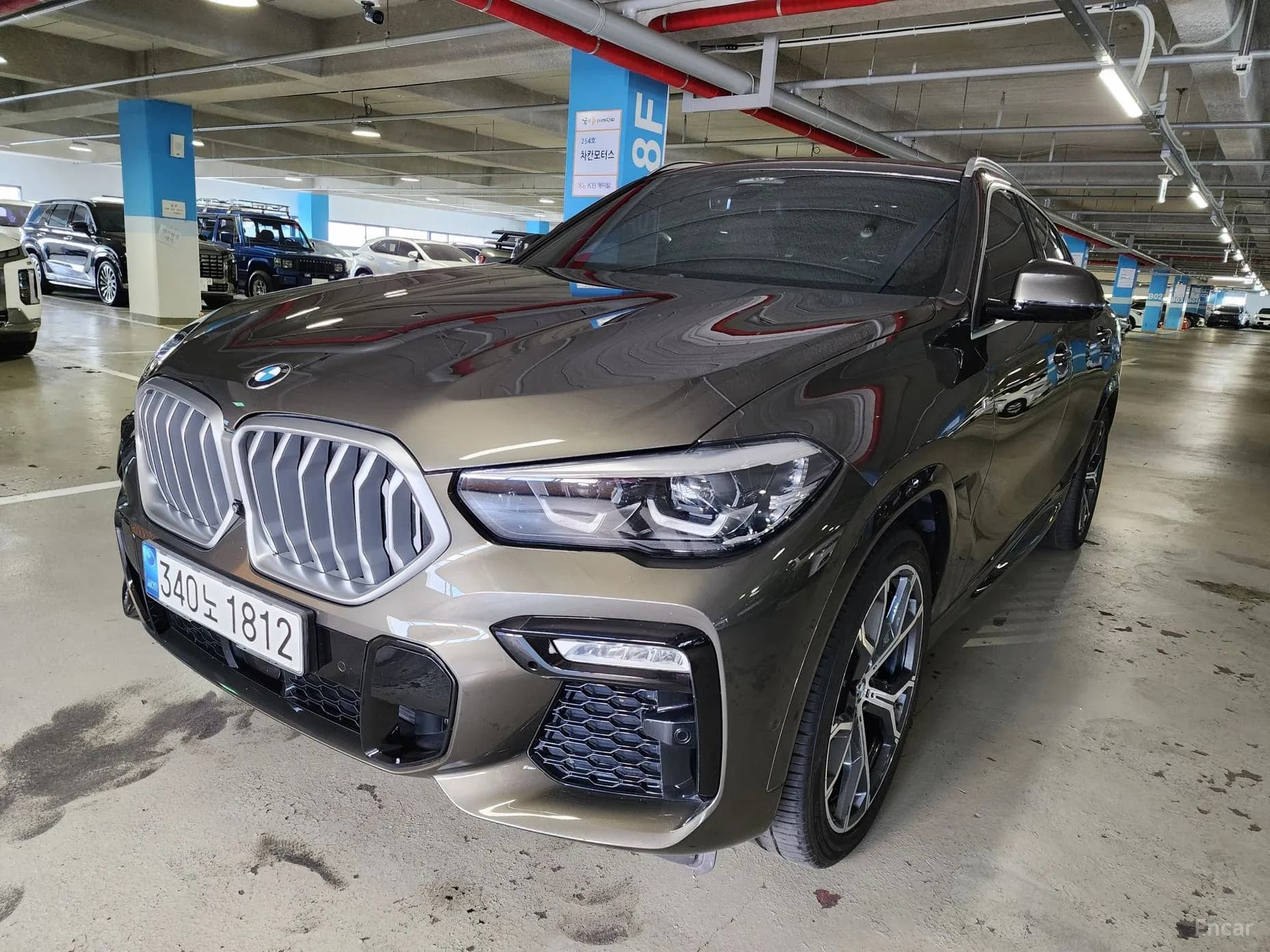 X6 (G06)