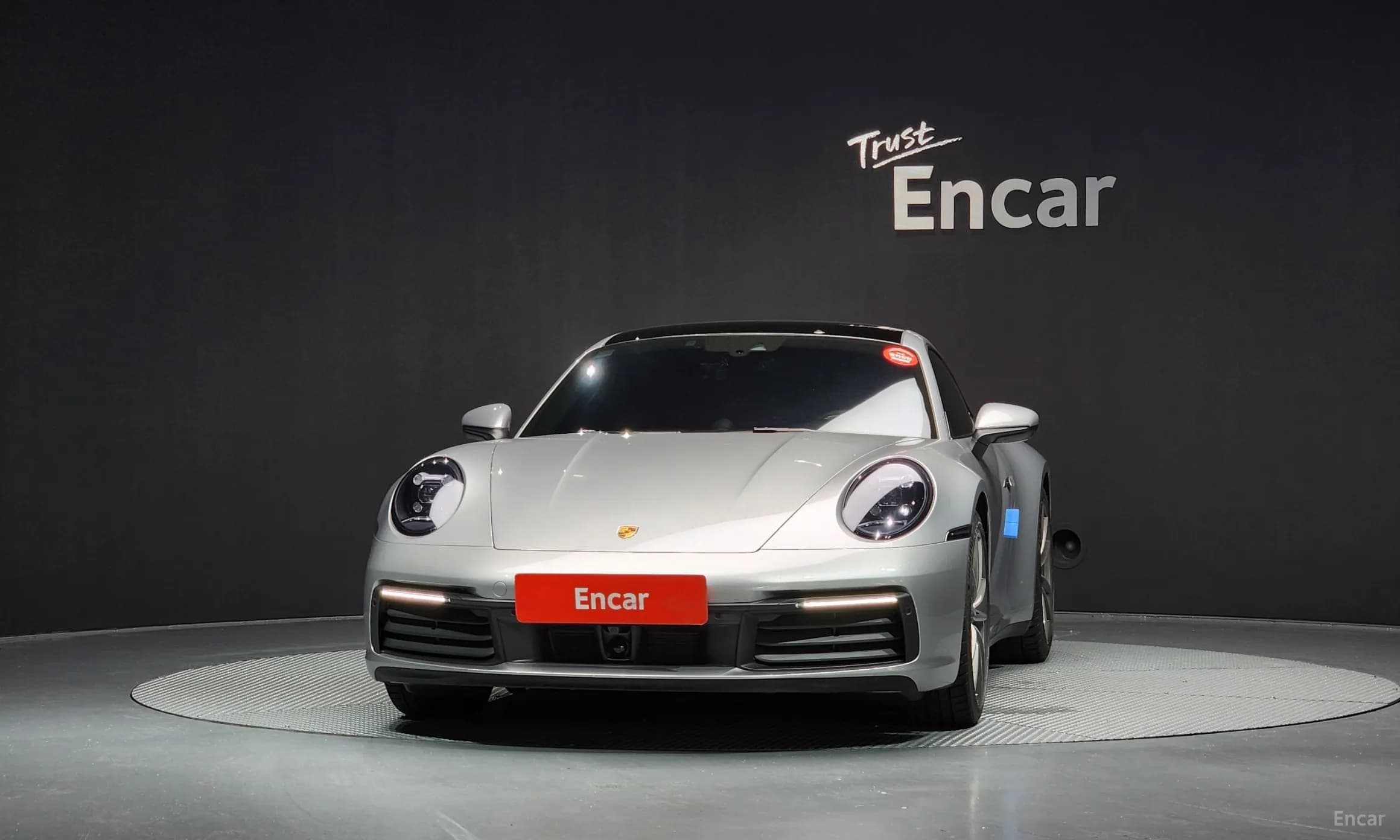 911 (992)