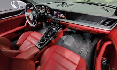 911 (992)