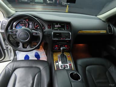 Q7