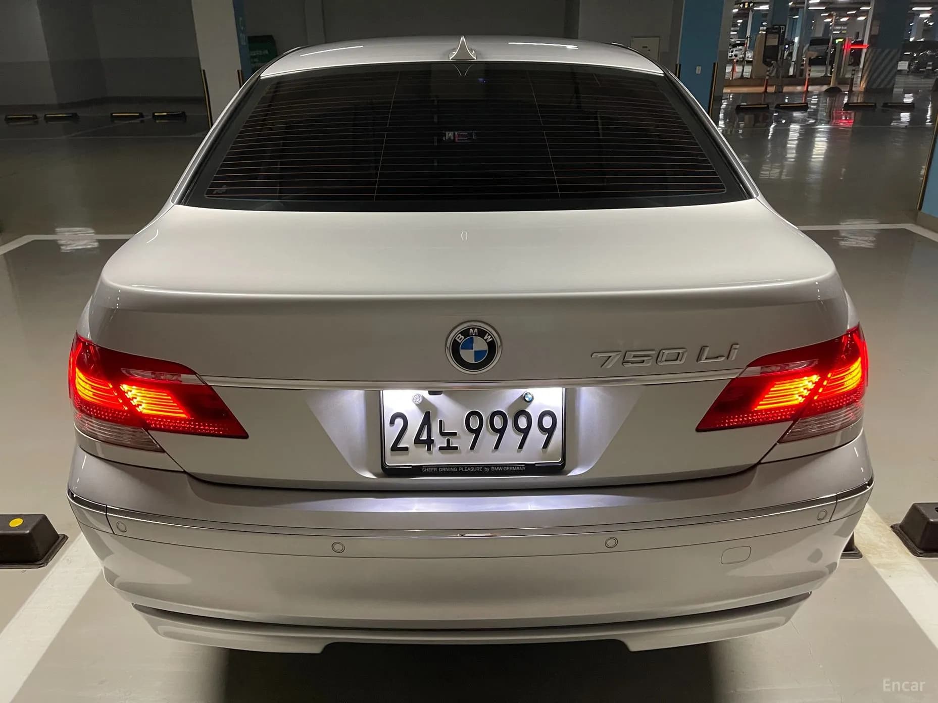 7 Series (E65)