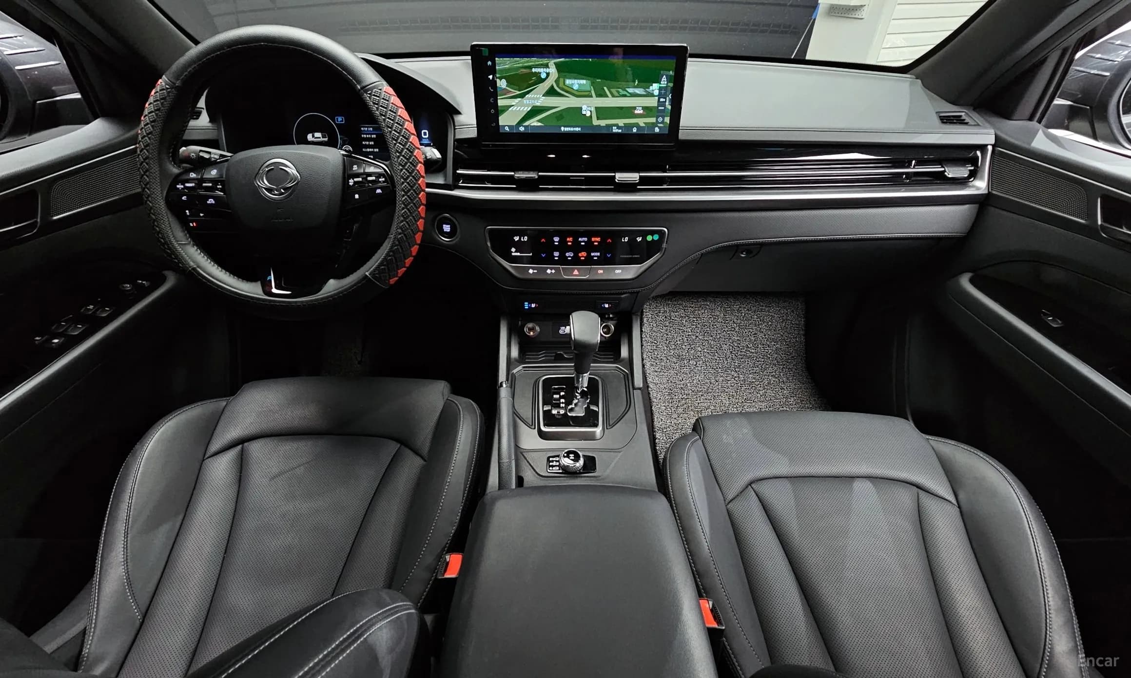 Rexton Sports Khan