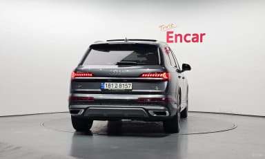 Q7 (4M)