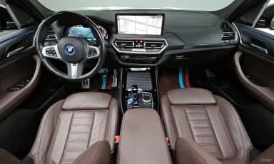 iX3