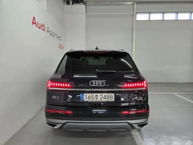 Q7 (4M)