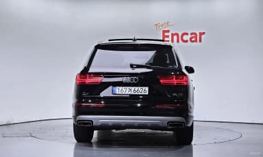 Q7 (4M)