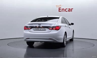 YF Sonata