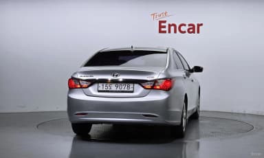 YF Sonata