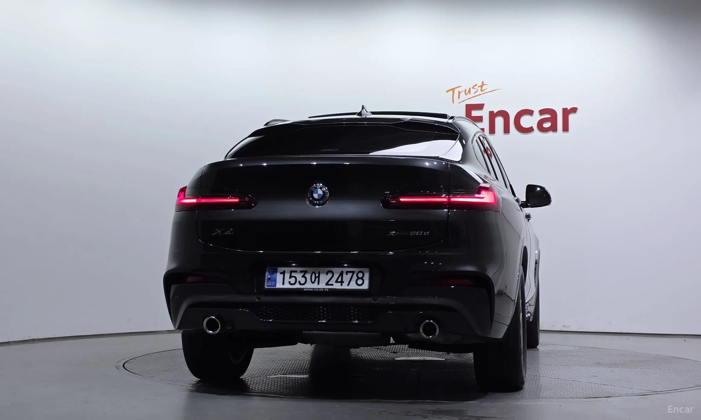 X4 (G02)