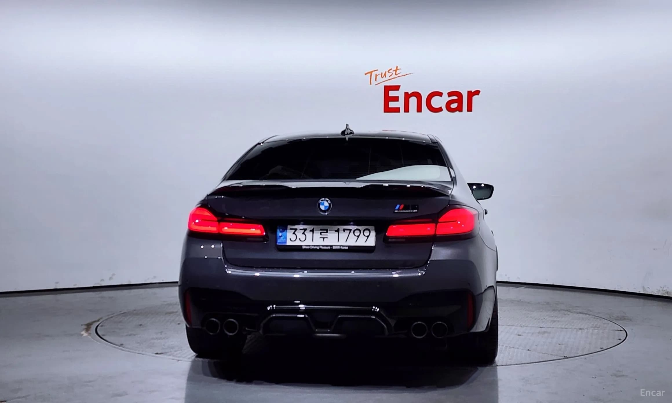 M5 (F90)