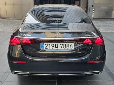 E-Class W214