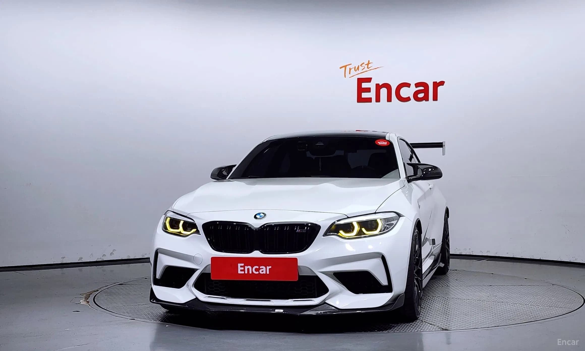 M2 (F87)