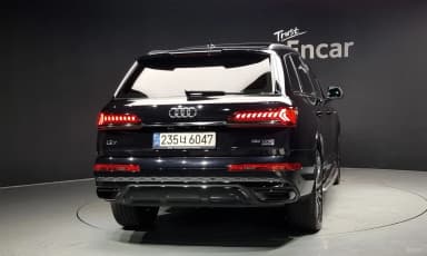 Q7 (4M)