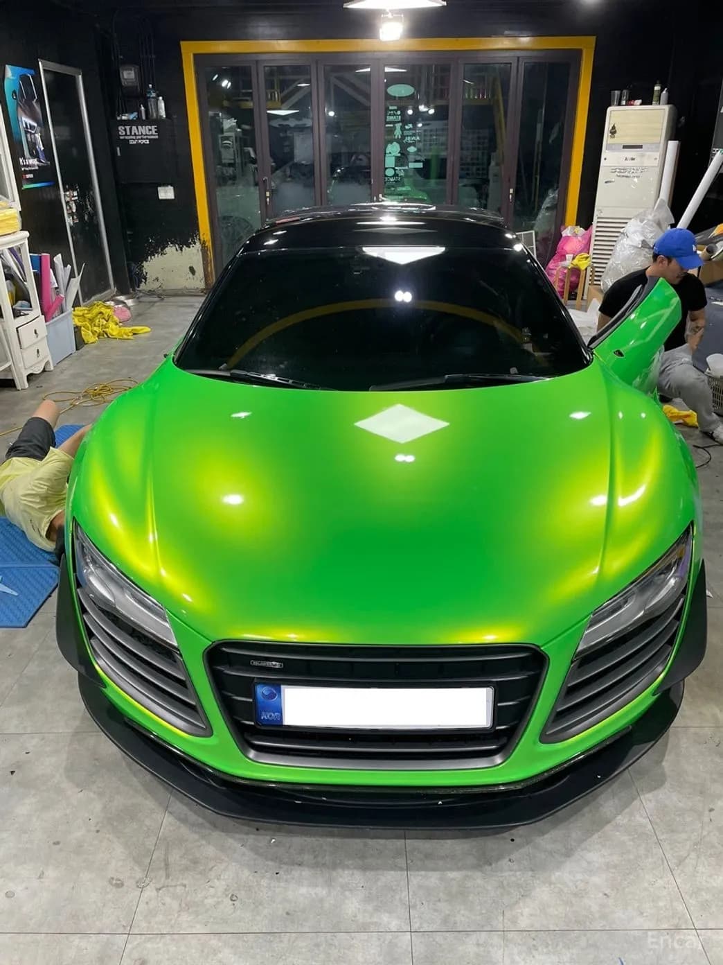 R8