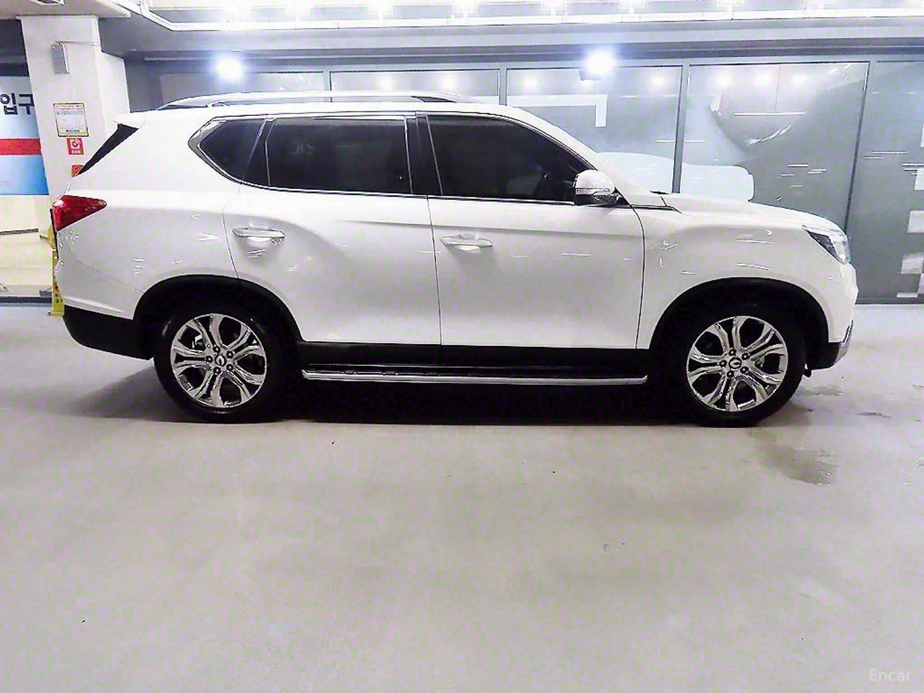 G4 Rexton