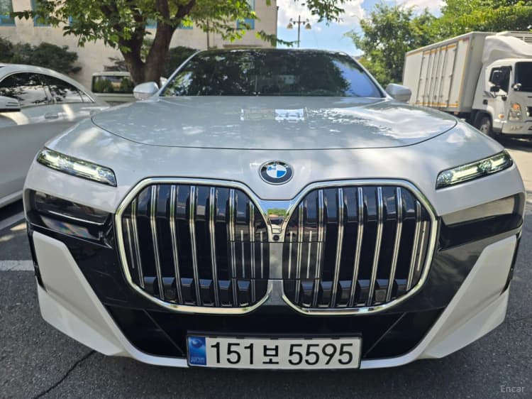 7 Series (G70)