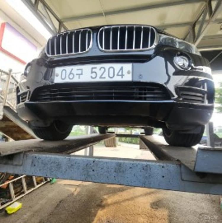 X5 (F15)
