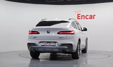 X4 (G02)