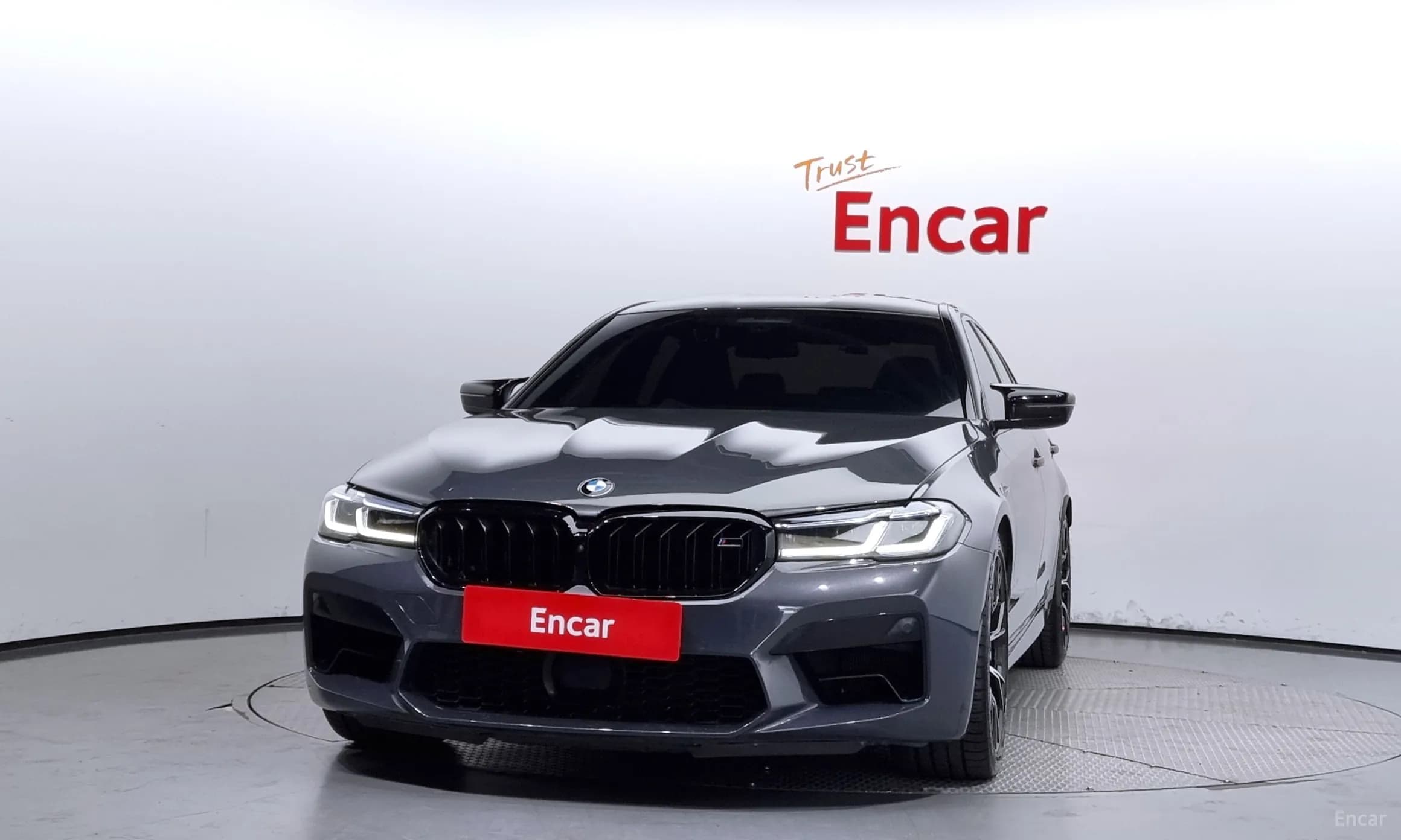 M5 (F90)