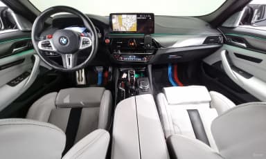 M5 (F90)