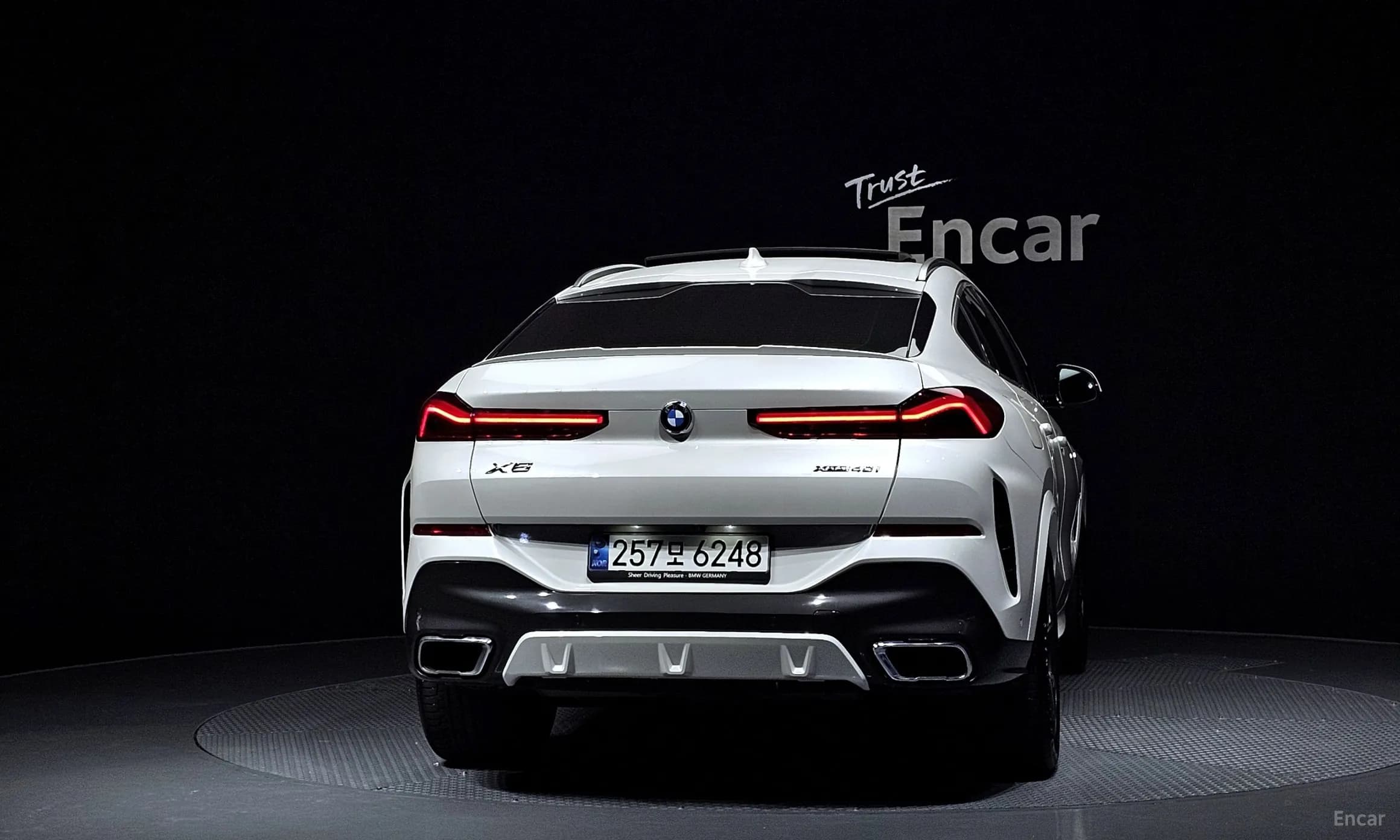 X6 (G06)