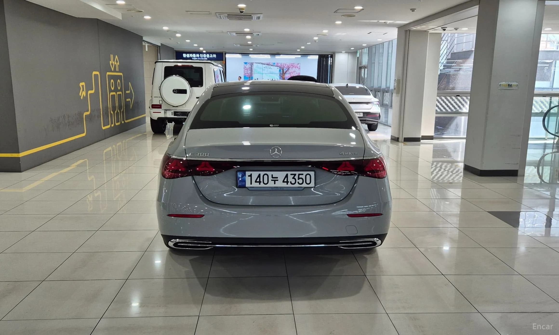 E-Class W214