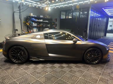 R8 (4S)