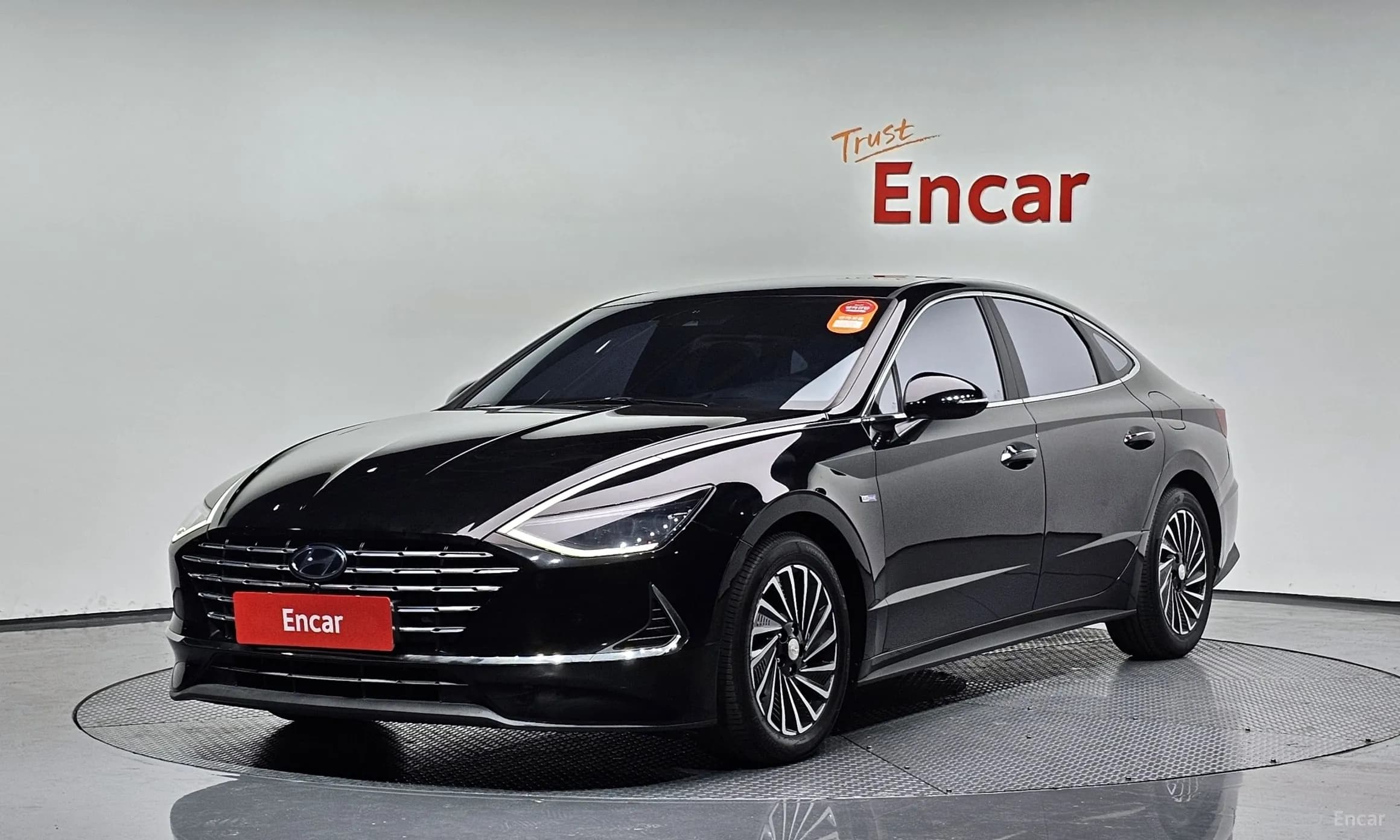 Sonata Hybrid (DN8)