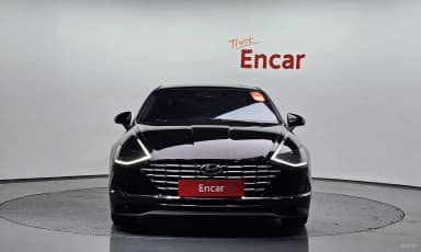 Sonata Hybrid (DN8)