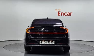 Sonata Hybrid (DN8)