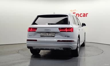 Q7 (4M)