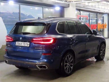 X5 (G05)