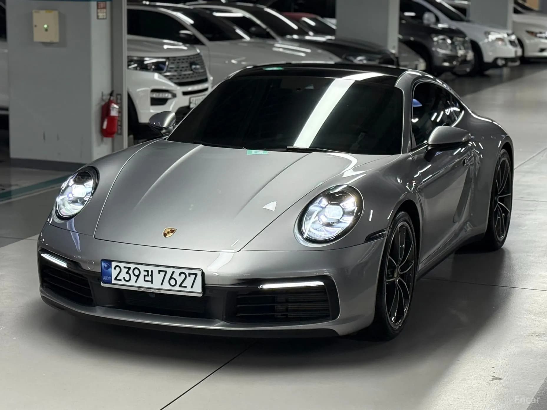 911 (992)