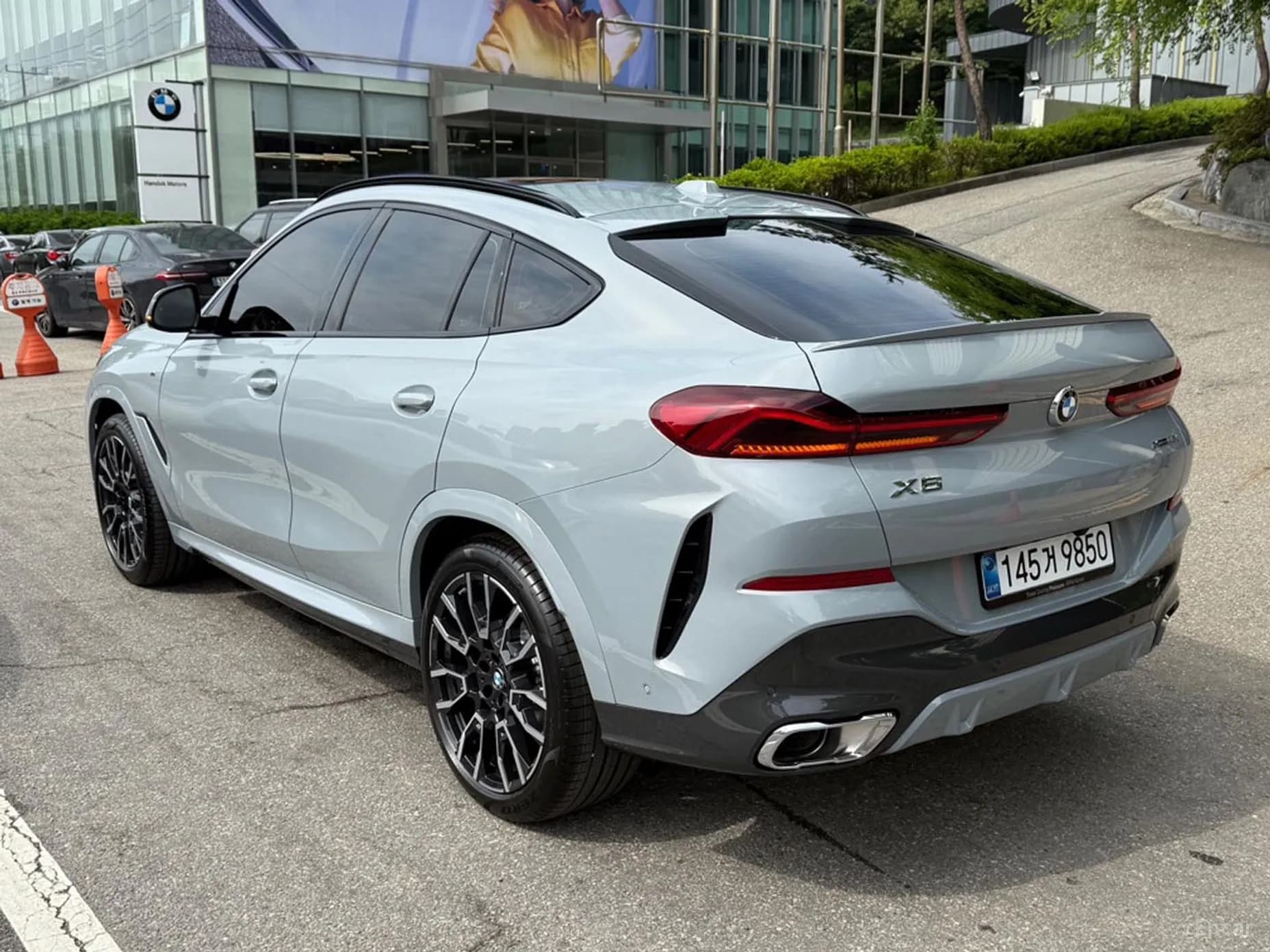 X6 (G06)