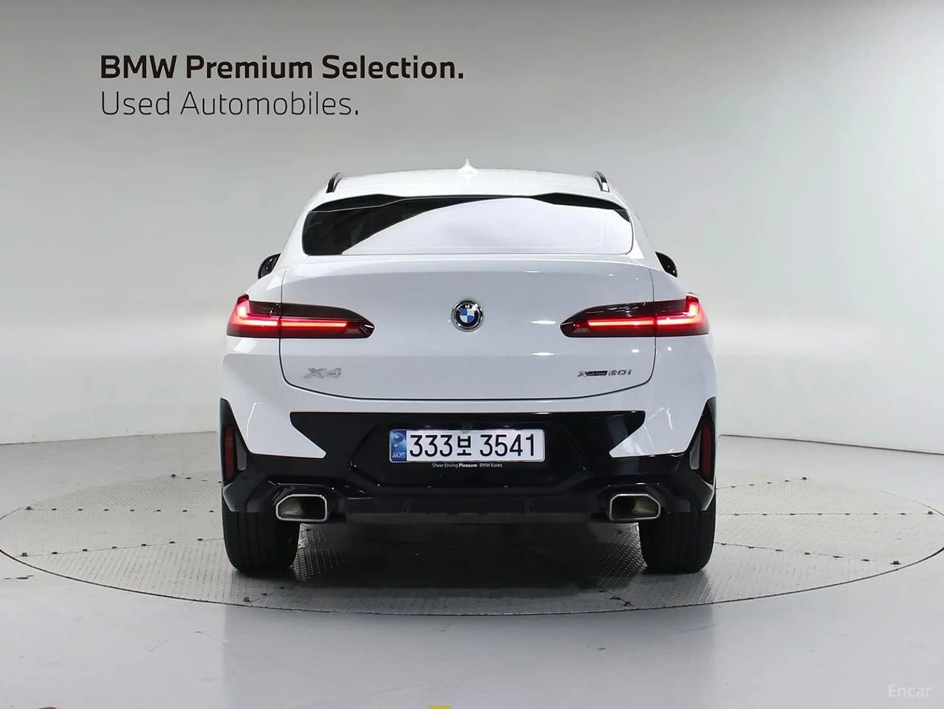 X4 (G02)