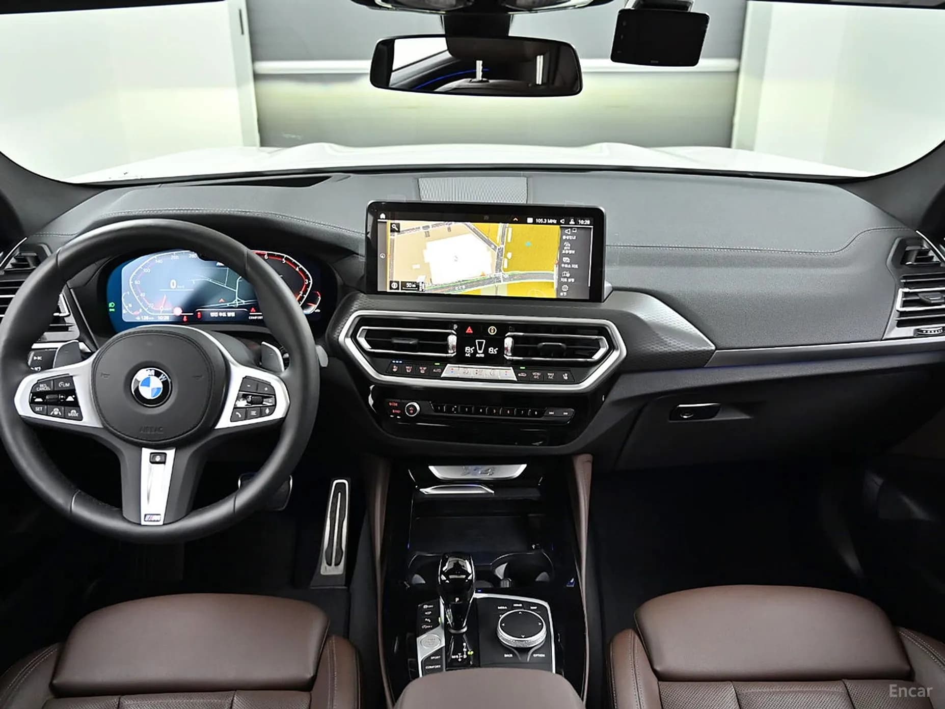 X4 (G02)