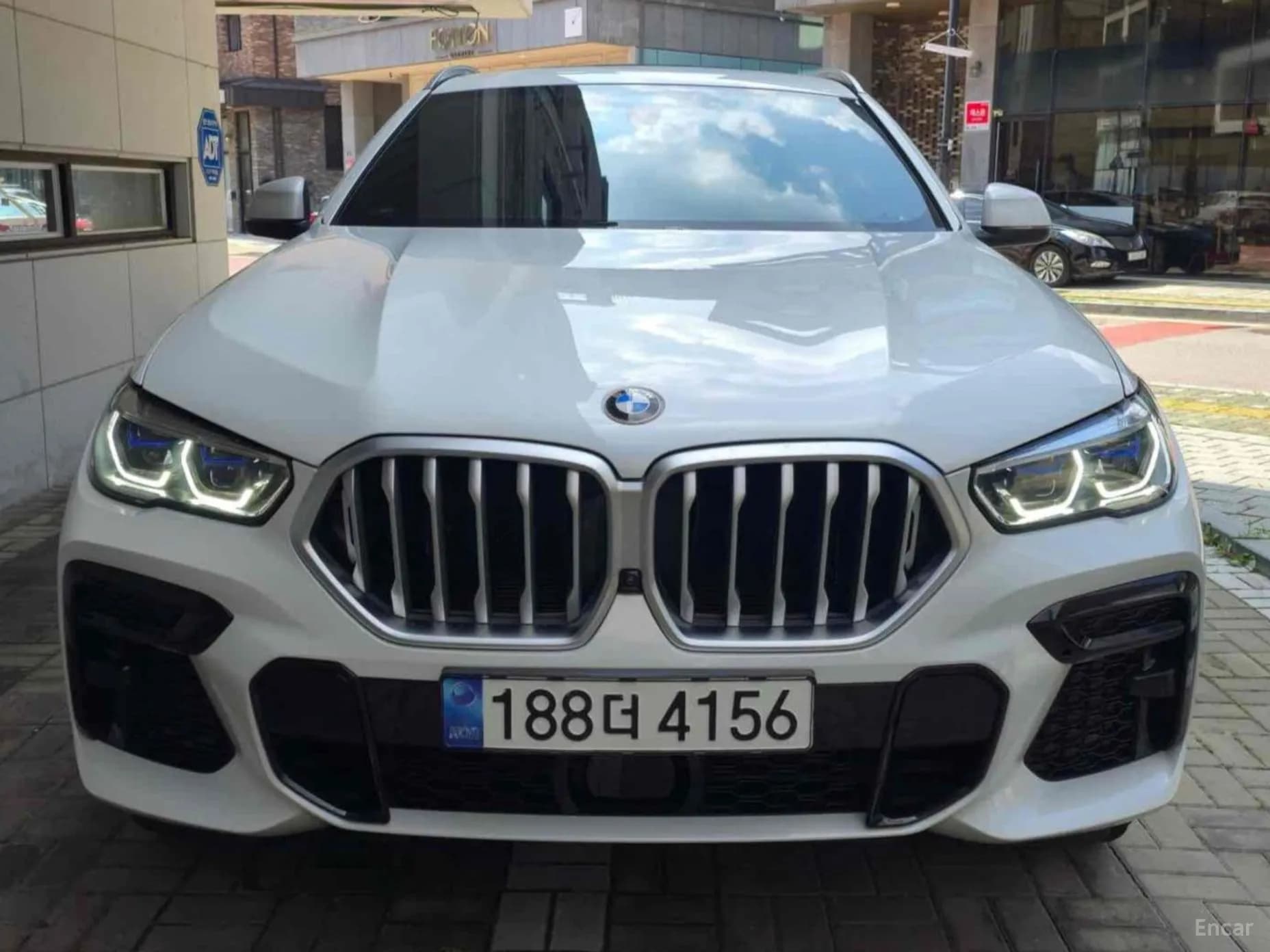 X6 (G06)