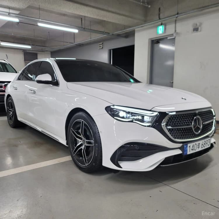 E-Class W214