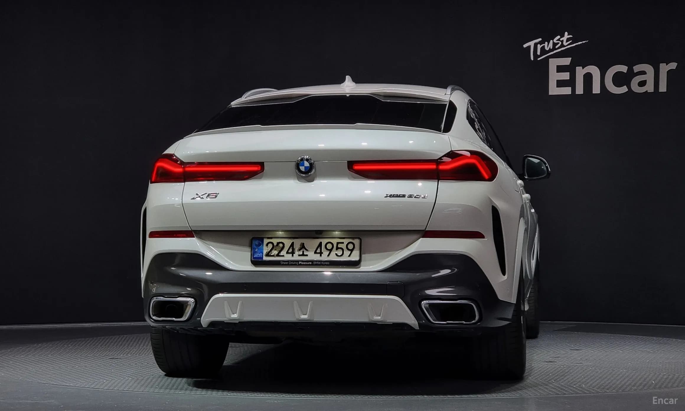 X6 (G06)